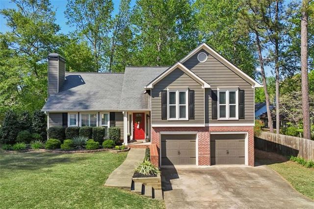 649 Radford Circle, Woodstock, GA 30188