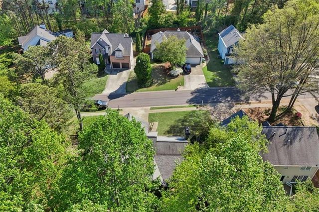 649 Radford Circle, Woodstock, GA 30188