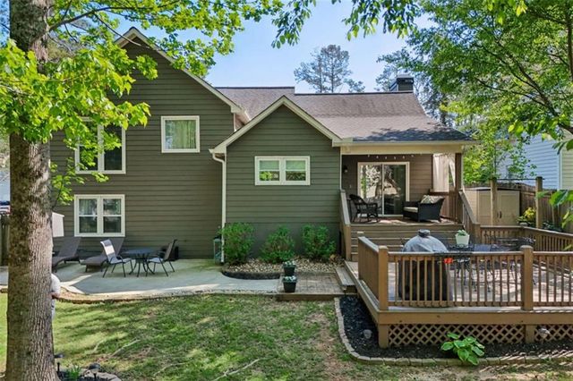 649 Radford Circle, Woodstock, GA 30188