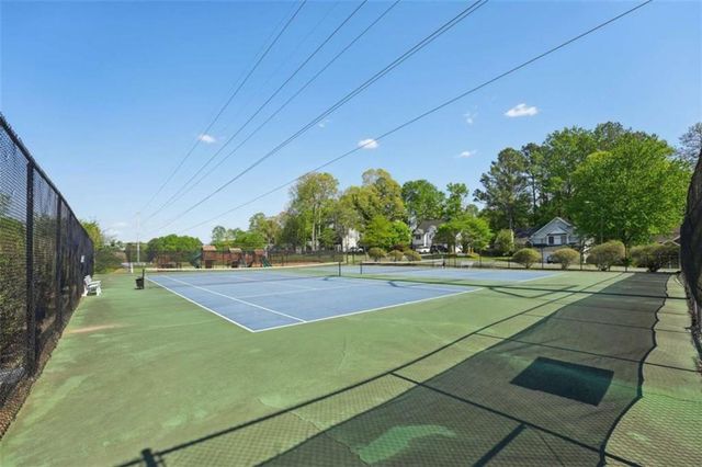 649 Radford Circle, Woodstock, GA 30188