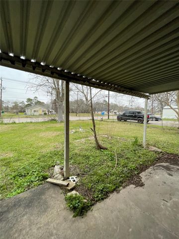3318 Massey Tompkins Road, Baytown, TX 77521