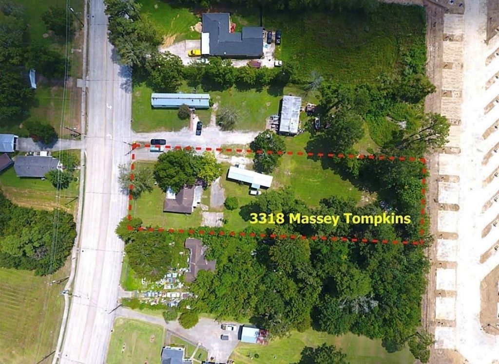 3318 Massey Tompkins Road, Baytown, TX 77521