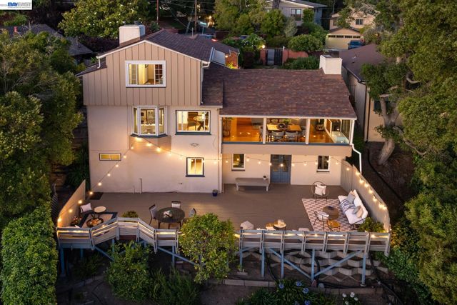 5725 Chelton Dr, Oakland, CA 94611