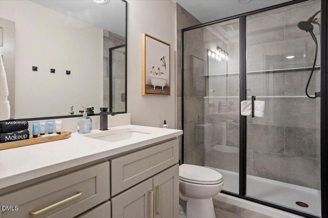 4805 Kilkenny Place, Raleigh, NC 27612