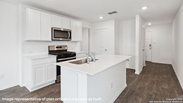 4222 Marjoram Landing, Von Ormy, TX 78073