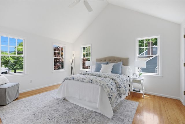 81 Parish Rd, Needham, MA 02494