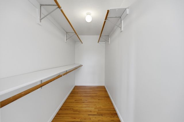 81 Parish Rd, Needham, MA 02494