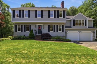 81 Parish Rd, Needham, MA 02492