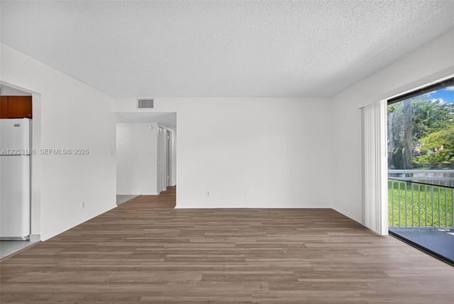 505 S Pine Island Road B102, Plantation, FL 33324