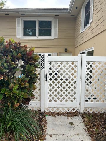 4802 Roxbury Court, Boynton Beach, FL 33436