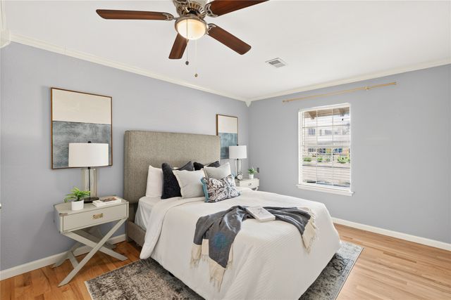 649 Peavy Road, Dallas, TX 75218