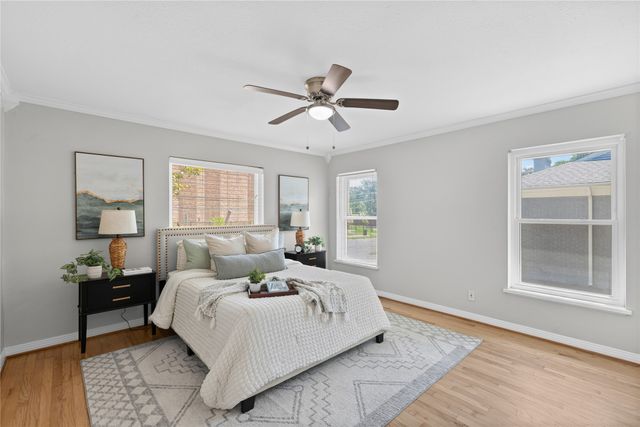 649 Peavy Road, Dallas, TX 75218