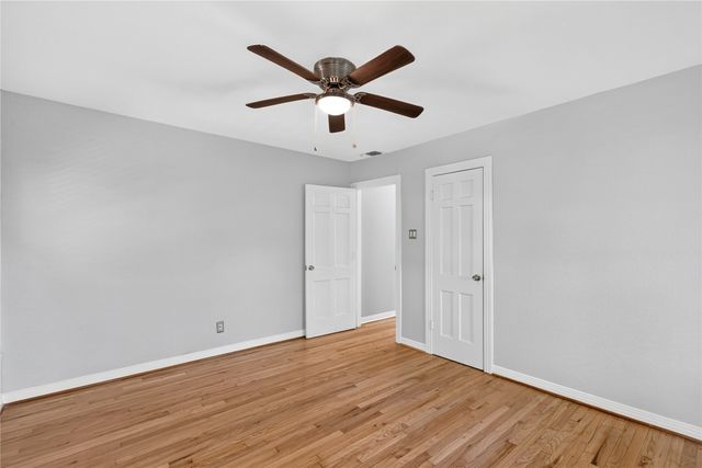 649 Peavy Road, Dallas, TX 75218