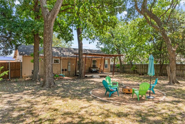 649 Peavy Road, Dallas, TX 75218