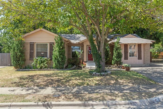 649 Peavy Road, Dallas, TX 75218