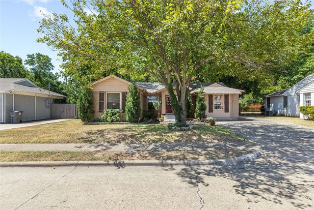 649 Peavy Road, Dallas, TX 75218