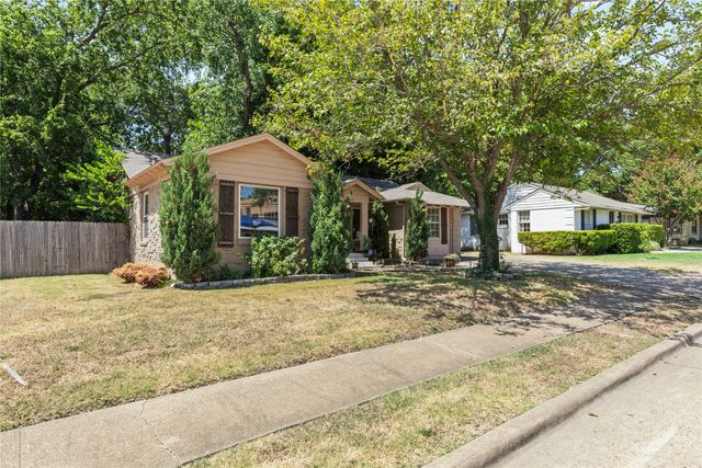 649 Peavy Road, Dallas, TX 75218