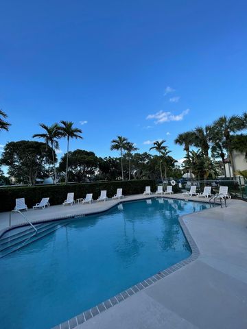 209 CYPRESS POINT Drive, Palm Beach Gardens, FL 33418