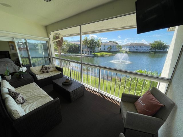 209 CYPRESS POINT Drive, Palm Beach Gardens, FL 33418