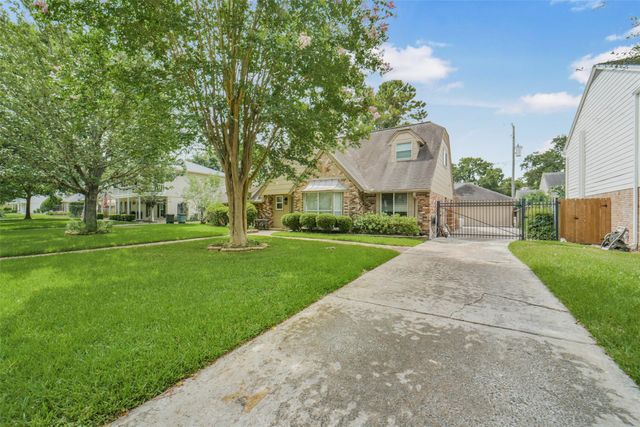 14915 Chadbourne Drive, Houston, TX 77079