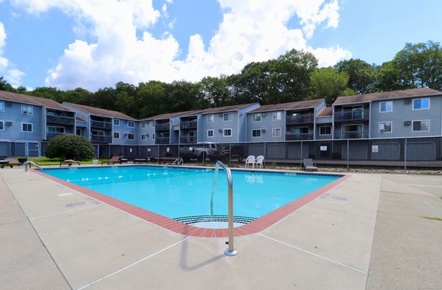 86 Buddington Road APT 3, Groton, CT 06340