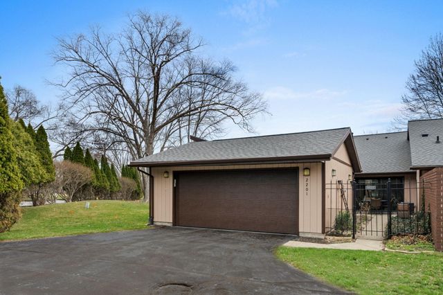 2201 Bayview Drive, Michigan City, IN 46360