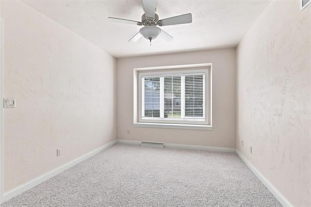 89 PENBROOK CIRCLE, Appleton, WI 54914