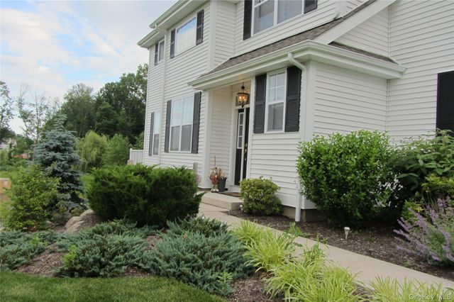 48 High Ridge Lane, Middletown, NY 10940