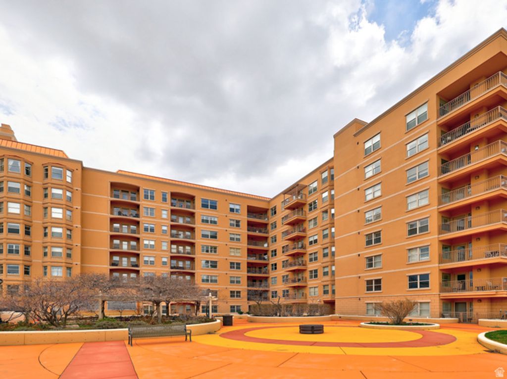 Image 29 of property listing at 5 S 500 W #616, Salt Lake City, UT 84101