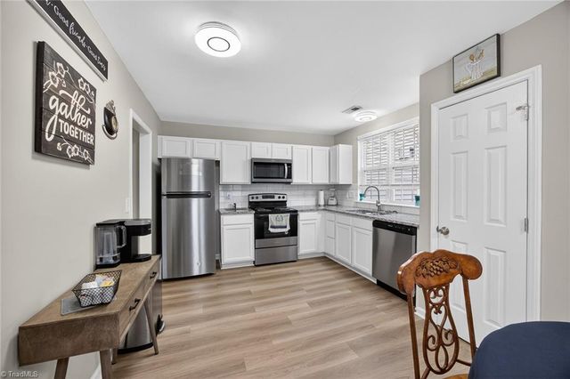 3715 Tuxford Lane, Jamestown, NC 27282