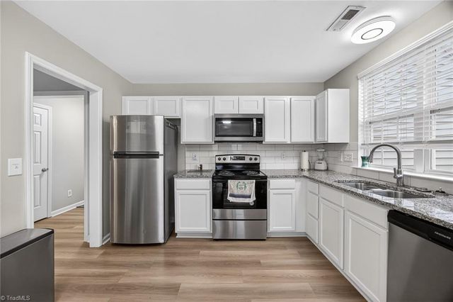 3715 Tuxford Lane, Jamestown, NC 27282