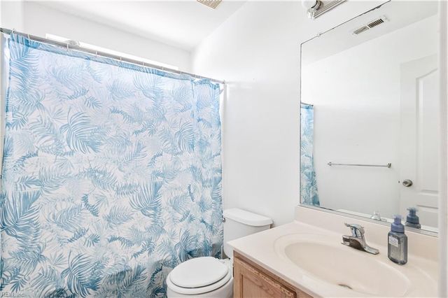 5041 Huntclub CHSE, Suffolk, VA 23435