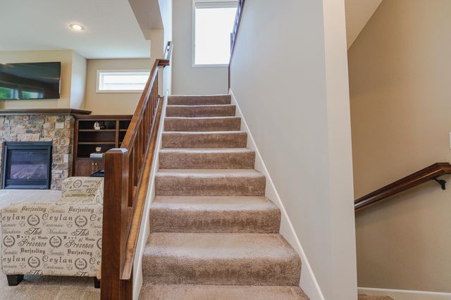 15224 Valley View Drive, Savage, MN 55378