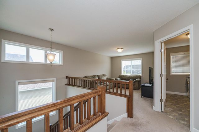 15224 Valley View Drive, Savage, MN 55378