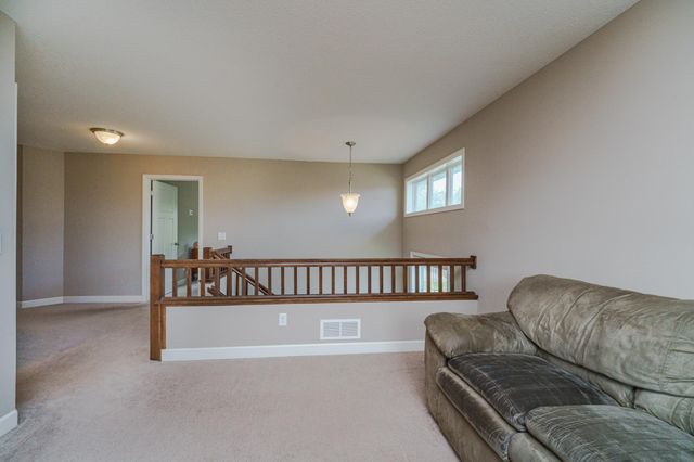15224 Valley View Drive, Savage, MN 55378