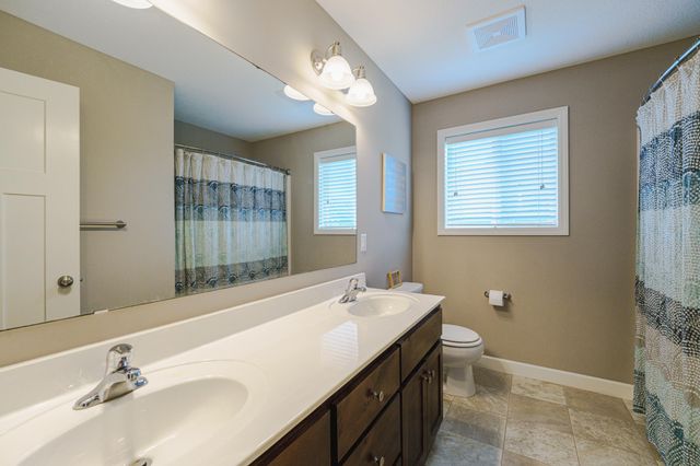 15224 Valley View Drive, Savage, MN 55378