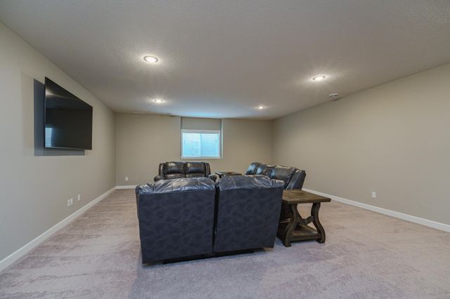 15224 Valley View Drive, Savage, MN 55378