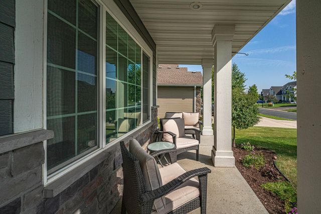15224 Valley View Drive, Savage, MN 55378