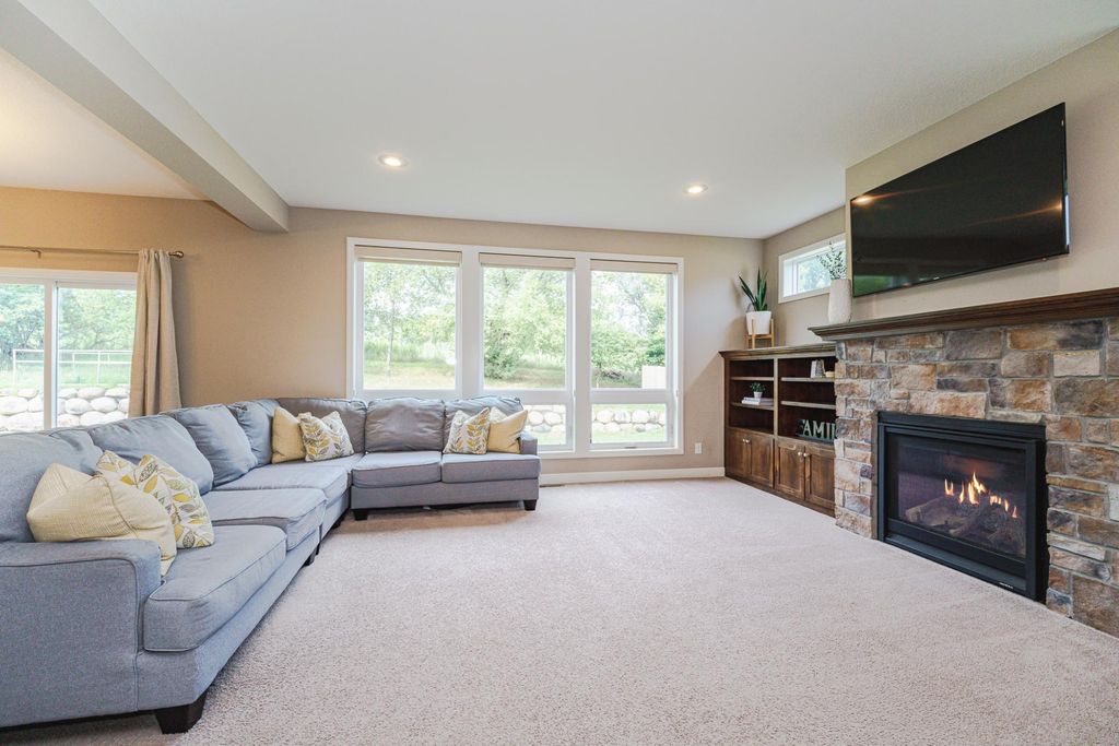 15224 Valley View Drive, Savage, MN 55378 — photo 4