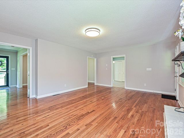 218 Sturbridge Drive, Charlotte, NC 28214