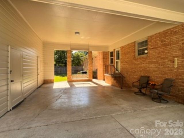 218 Sturbridge Drive, Charlotte, NC 28214