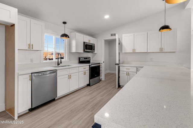 320 Ramsey Way, Reno, NV 89506