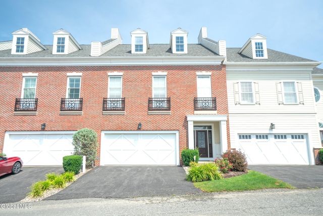 62 Cambridge Way, Colonie, NY 12110