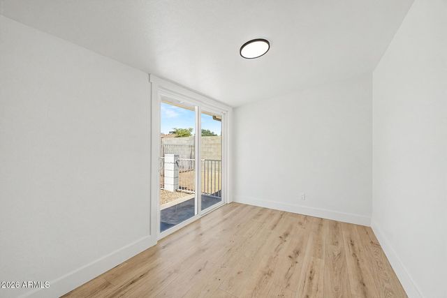 2702 E GROVERS Avenue, Phoenix, AZ 85032