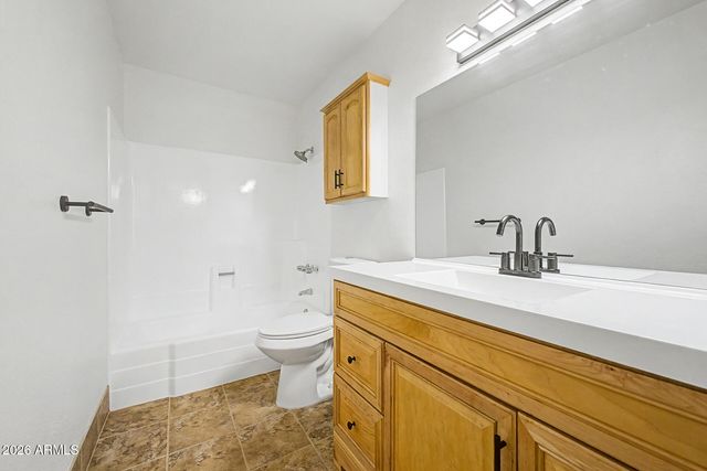 2702 E GROVERS Avenue, Phoenix, AZ 85032