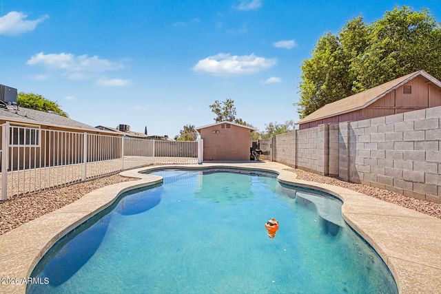 2702 E GROVERS Avenue, Phoenix, AZ 85032