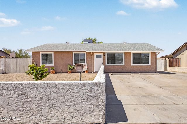 2702 E GROVERS Avenue, Phoenix, AZ 85032