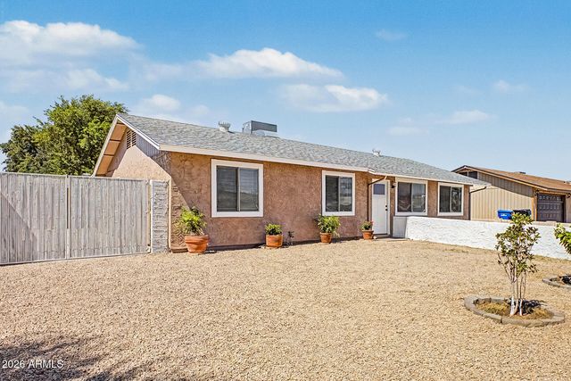 2702 E GROVERS Avenue, Phoenix, AZ 85032