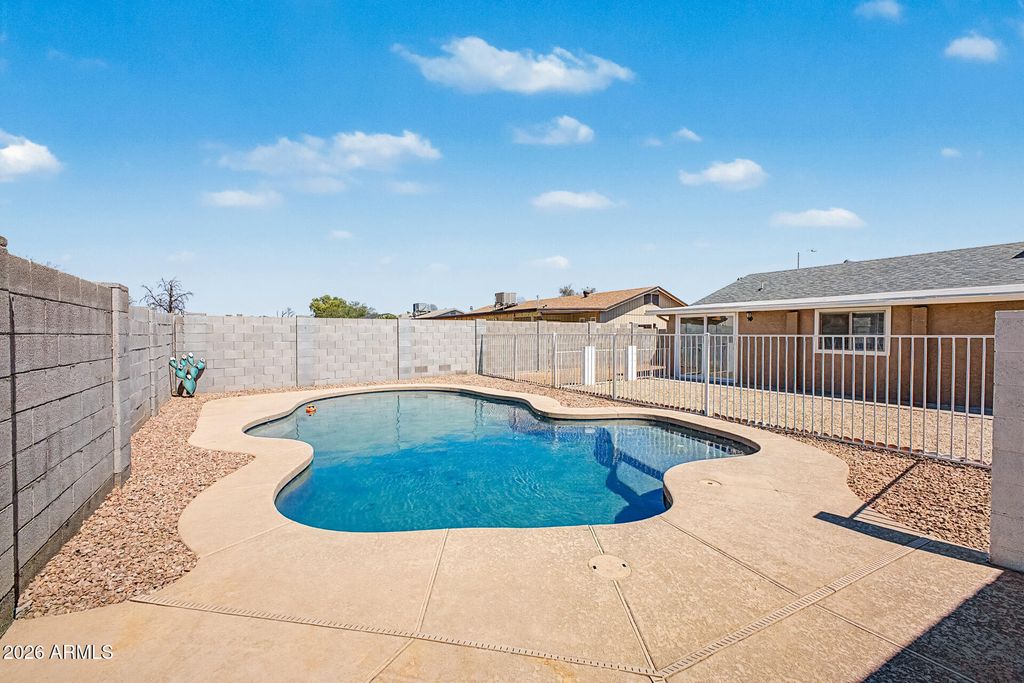 2702 E GROVERS Avenue, Phoenix, AZ 85032 — photo 2