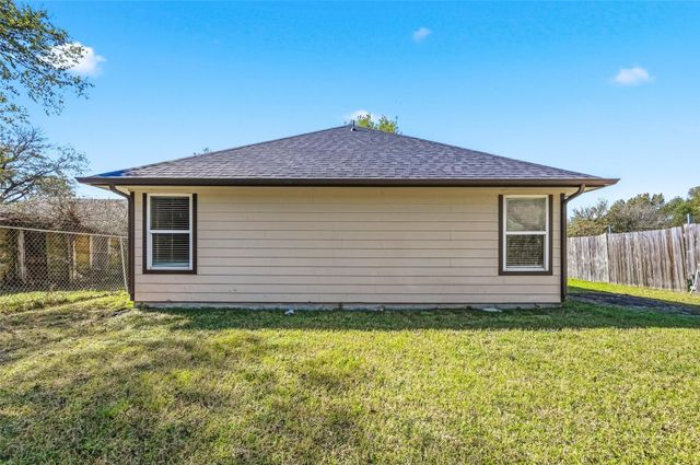 309 Gravel Street, Waxahachie, TX 75165